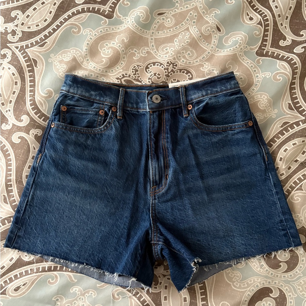 American Eagle High-Waisted Raw Hem